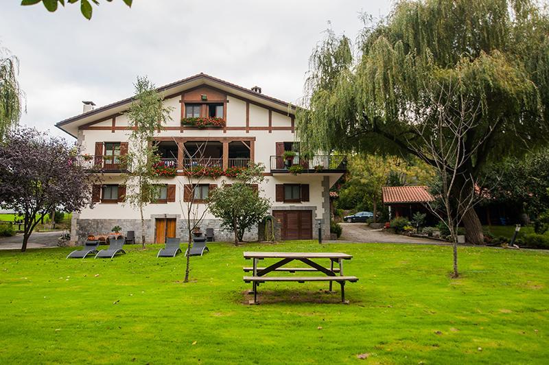 Zubeltzu Torre Villa Zumaia Exterior photo